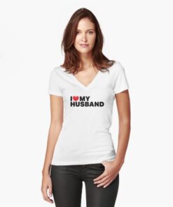 Relaxed v-neck t-shirt for women