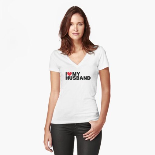 Relaxed v-neck t-shirt for women